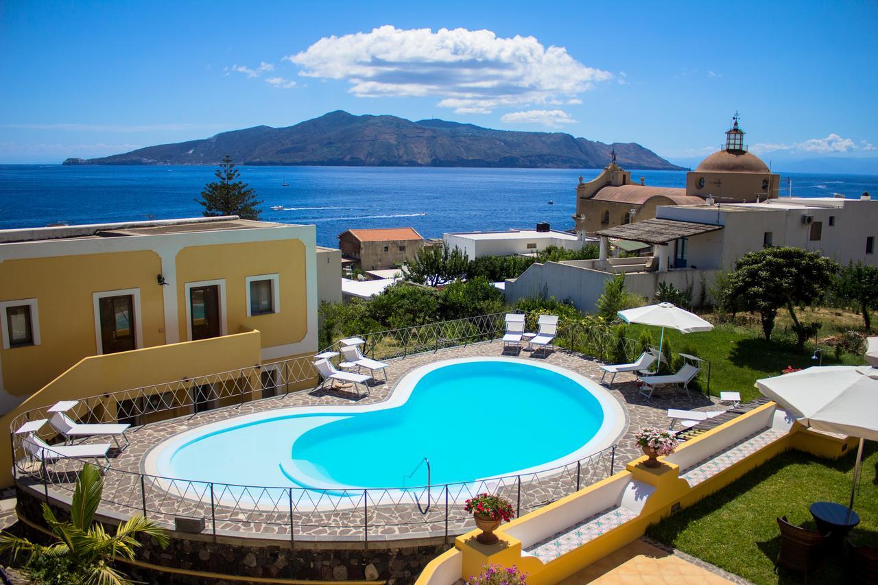 Hotel Arcangelo - Salina 圣马丽娜－萨利娜 外观 照片